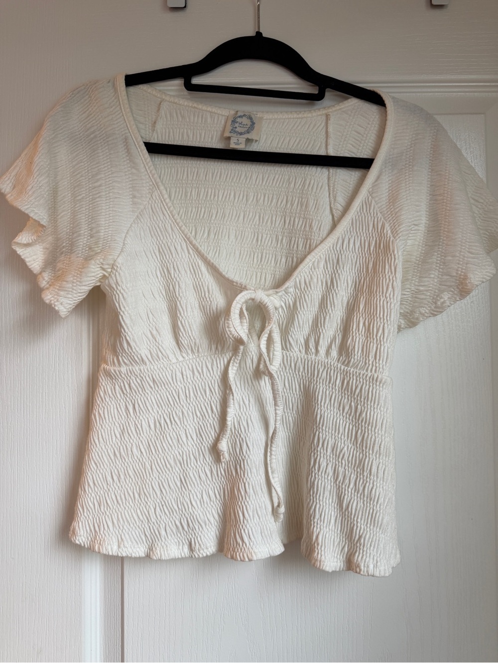 Blue Rain White Tie-Front Textured Peplum Top